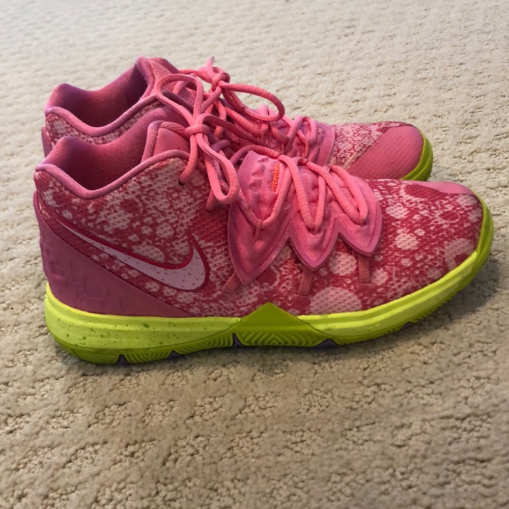 Nike Kyrie 5 Spongebob “Patrick” edition